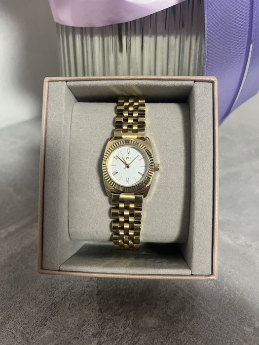 Продам часы Parfois (Парфуа)