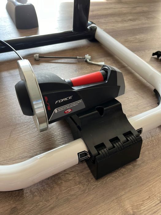 Rolo novo de treino Elite Qubo fluid