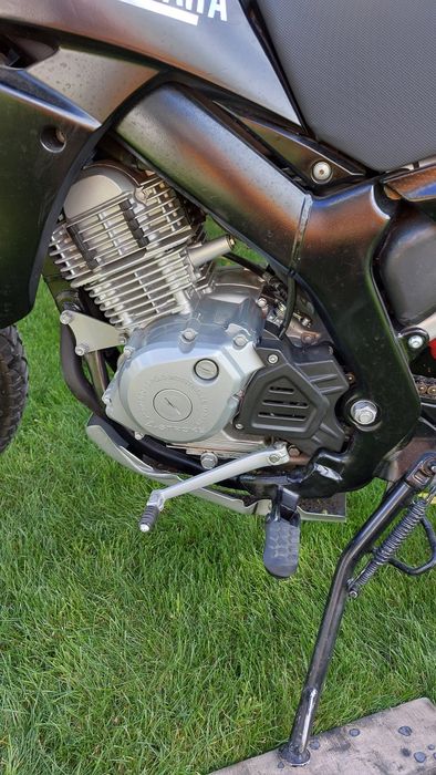 Yamaha XT 125R Enduro A1/B