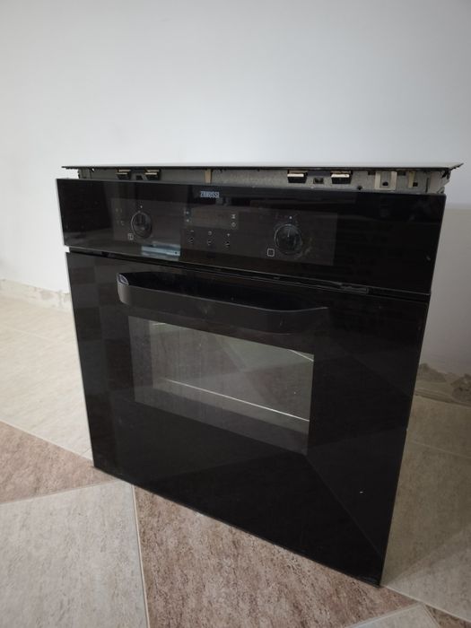 Forno e Placa eléctrica Zanussi