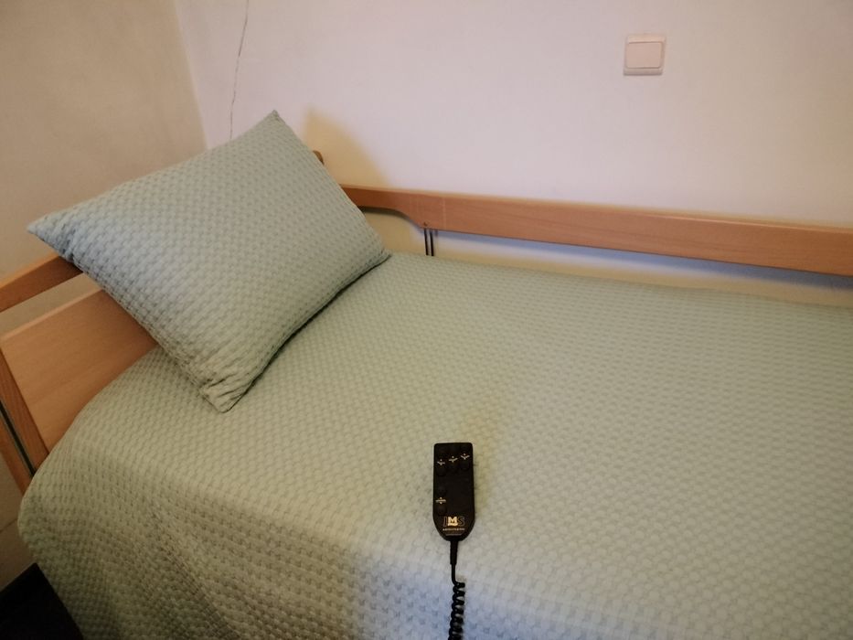 Cama articulada cor faia