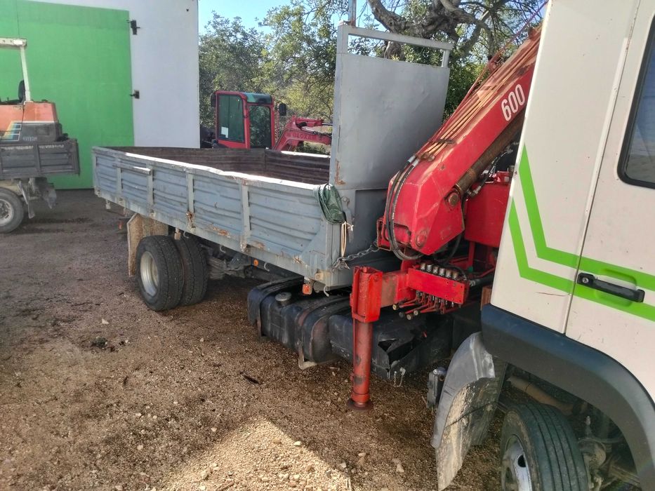 MAN Tri Basculante c/Grua