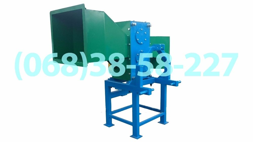 Измельчитель веток тракторный (для трактора) Твердополивный котел