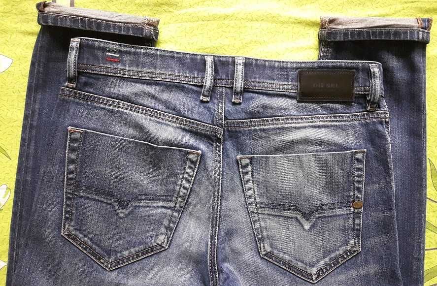 Джинсы женские DIESEL оригинальные снизил цену