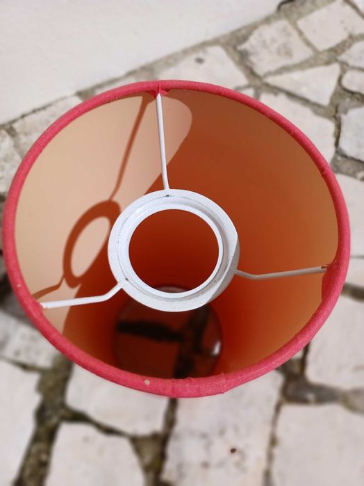 Candeeiro rosa "Fada madrinha" para quarto de menina