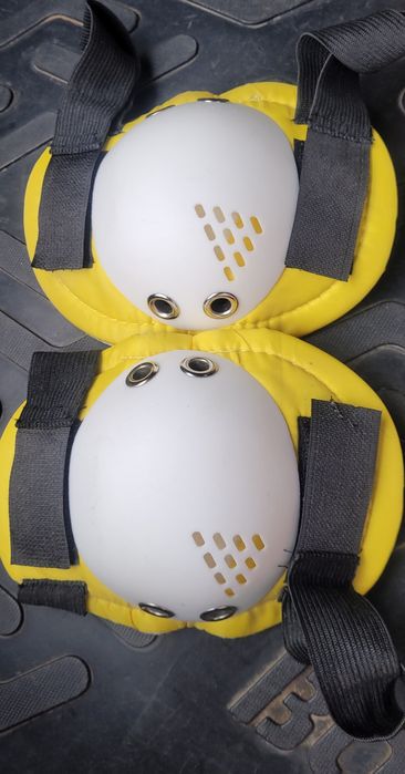 Продам ролики дитячі із захистом в комплекті