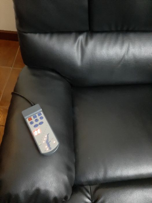 Sofa massagem muito bom estado