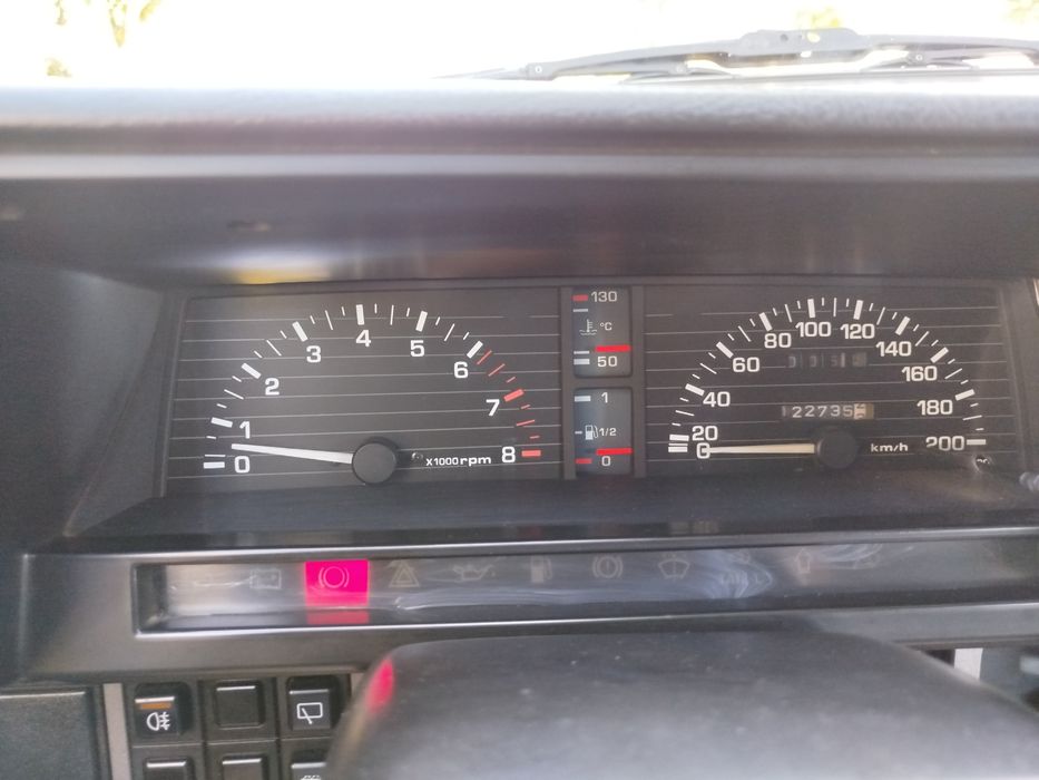 Mazda 626 ll hatchback 1985