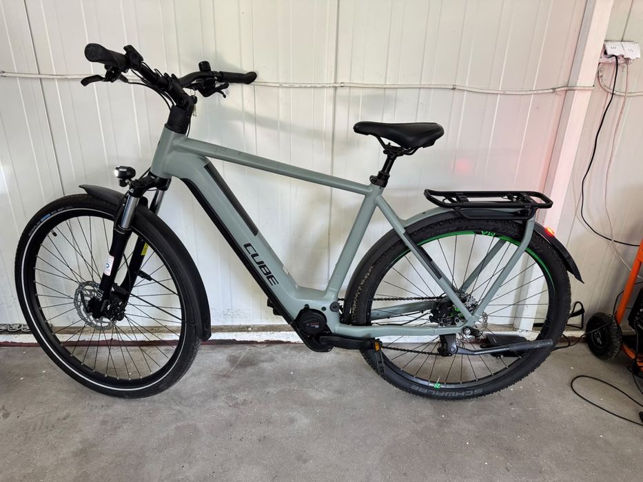 Rower elektryczny Cube Kathmandu Bosch Smart 750WH 2023r Performance CX gazelle batavus sparta