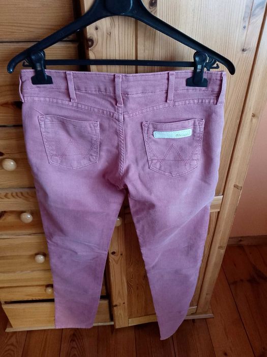 Różowe spodnie rurki jeans w29 l32