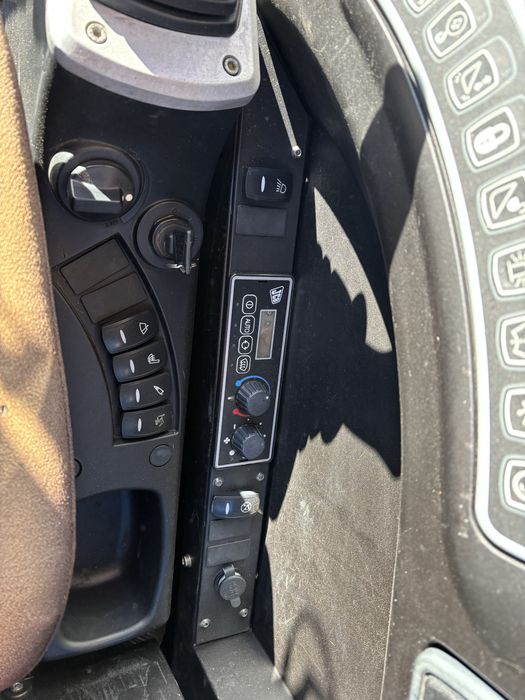 Екскаватор JCB 220 2012р.в.