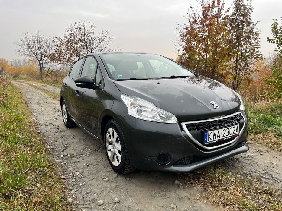 Peugeot 208