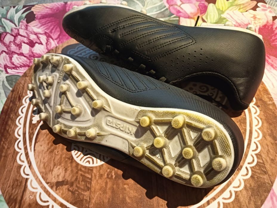 Chuteiras football pretas Kipsta ,tamanho 39