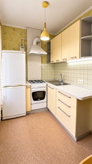 Продам 2х ком квартиру в Центре Днепра