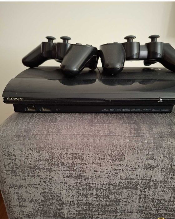 Playstation 3 com vários jogos