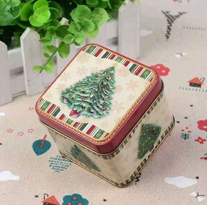 Caixa metálica de Natal