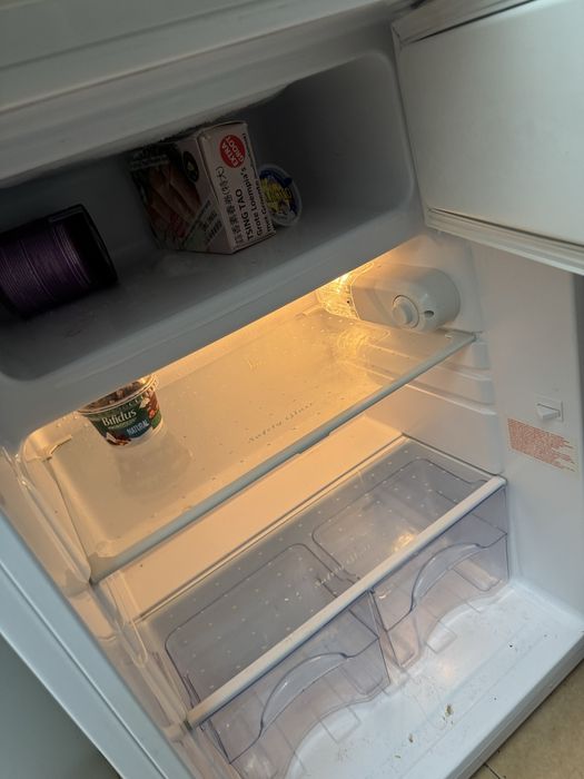 Frigorifico  em bom estado a funcionar bem