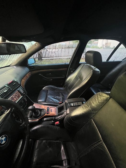 BMW 5 series 528i