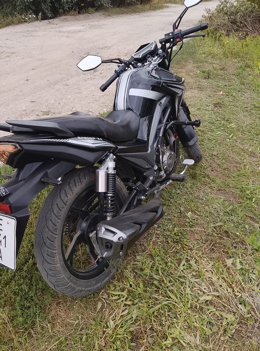 Продам мотоцикл Spark 200