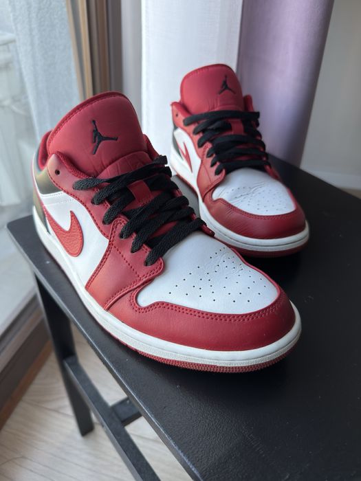 Nike Jordan 1 Low "Bulls" sneakers