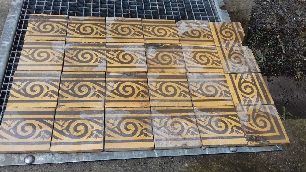 Stara 120 lat mozaika podlogowa rozmiar 17x17