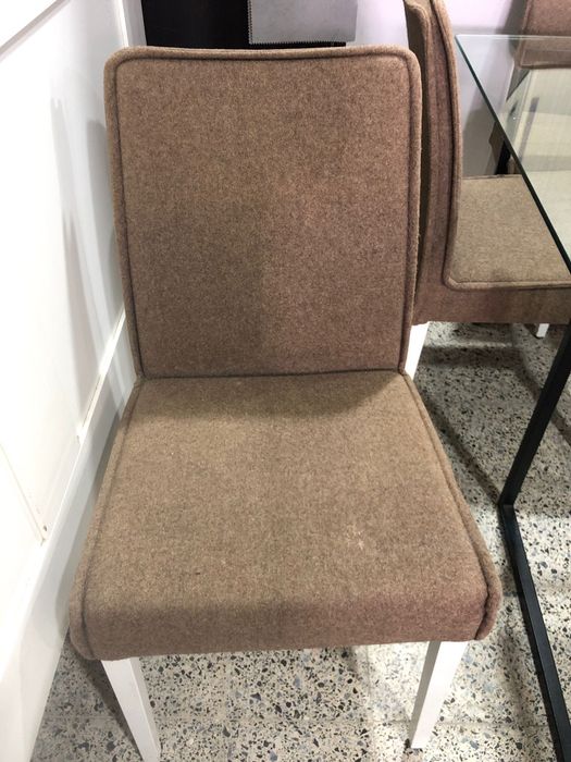 Mesa de Jantar com 6 cadeiras