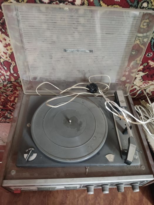 Програвач вінілових пластинки