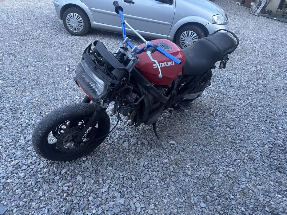 Suzuki gxf 600f.