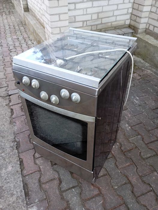 Плита газова духовка плитка варильна поверхня плити