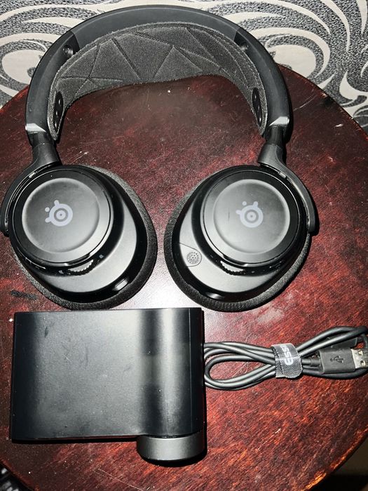 Геймерські навушники Stealseries Arctic 7 wireless