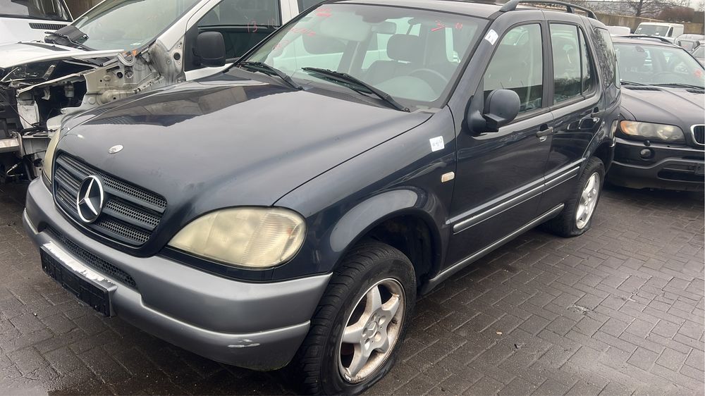 Джип .jeep 4*4 Позашляховик