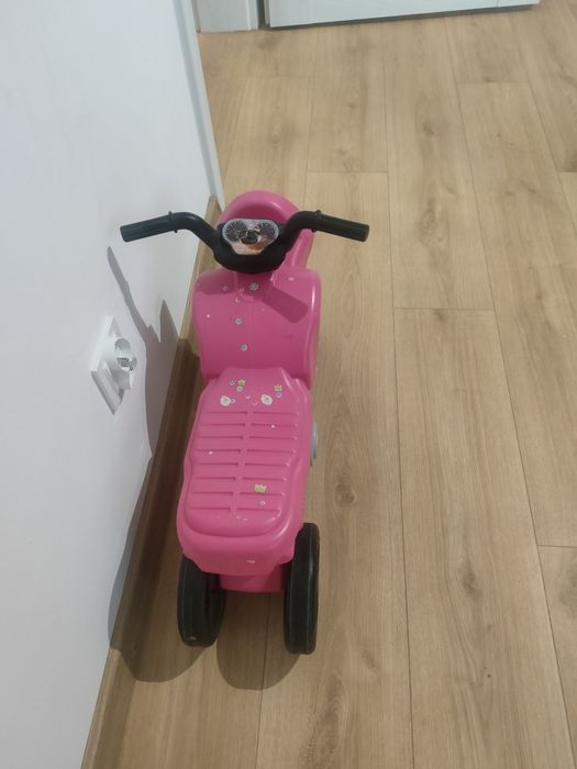 Różowy rowerek/motorek dla dziecka