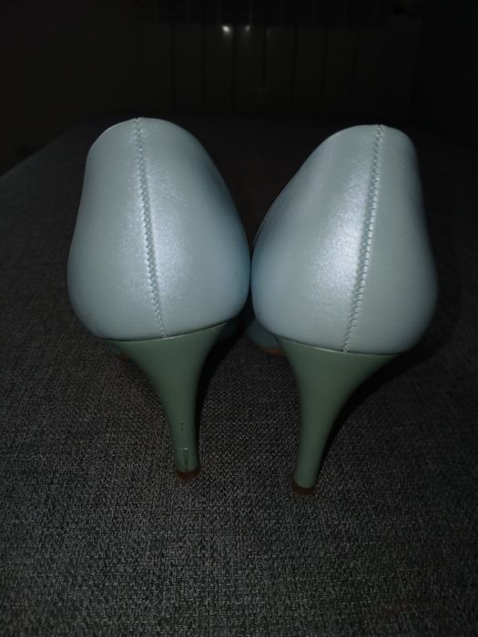 Sprzedam buty szpilki