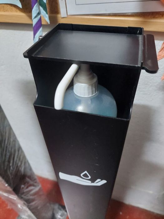 2 Dispensadores de Álcool Gel