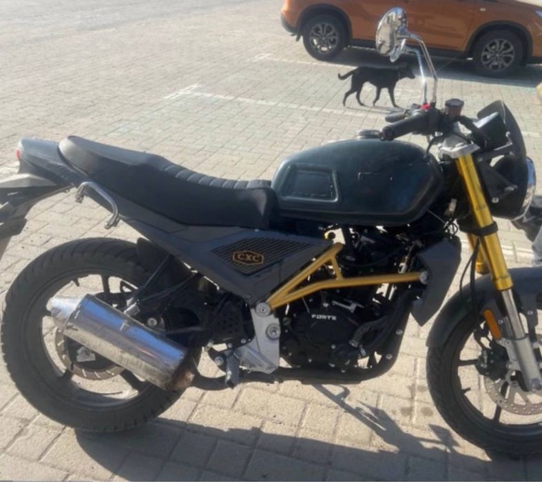 Продам FORTE СХС 300 поломана гбц і все