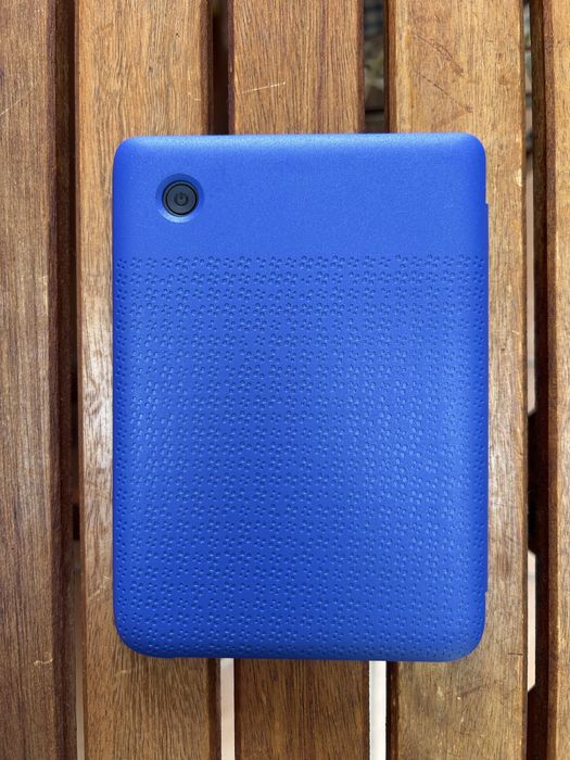 Kobo Clara BW com capa original