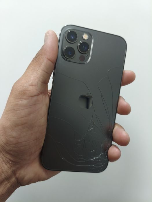 Vende-se iPhone 12 pro 128gb