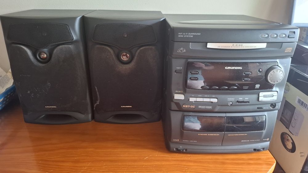 Aparelho de som Grundig