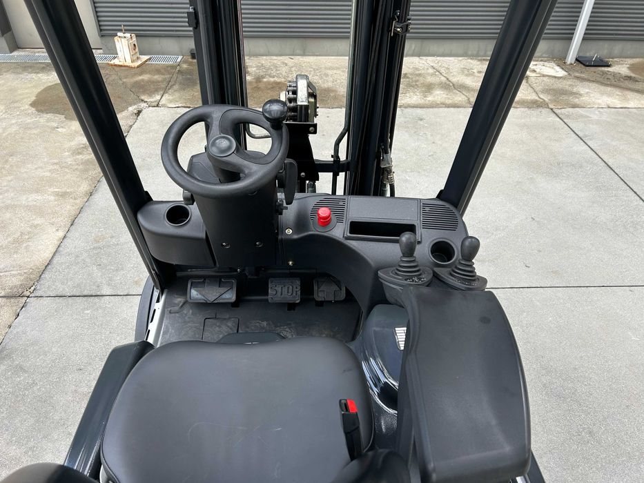 Empilhador Elétrico Linde E20PL-01 2000 Kgs