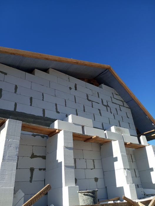 Будівельні роботи. Каменщик  штукатур.