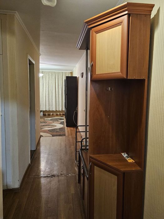 Беремо на місяць Оренда трьохкімнатної квартири по Довженко