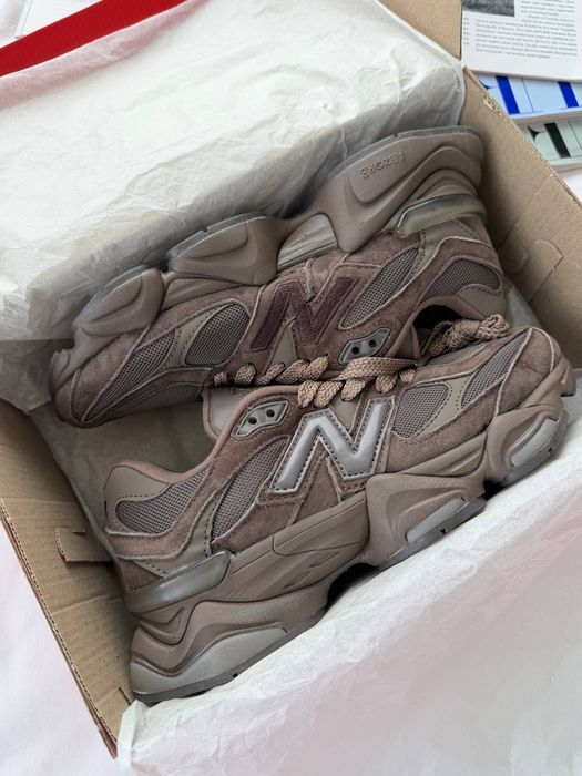 New Balance 9060 Chocolate жіночі кросівки ню беланс 9060