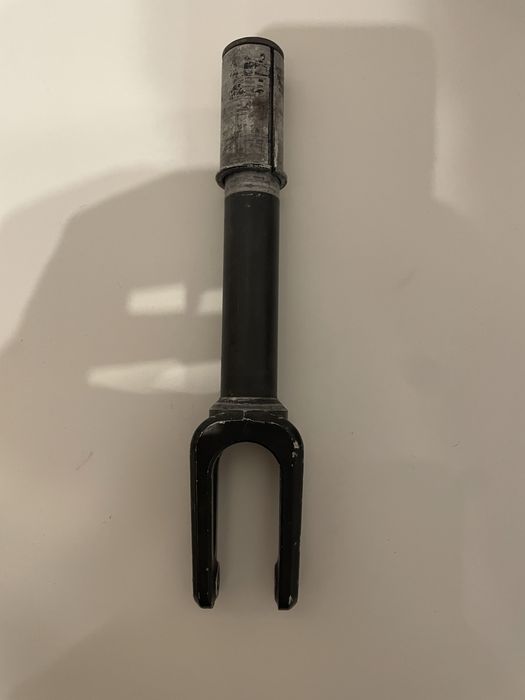 Widelec striker bgseakk