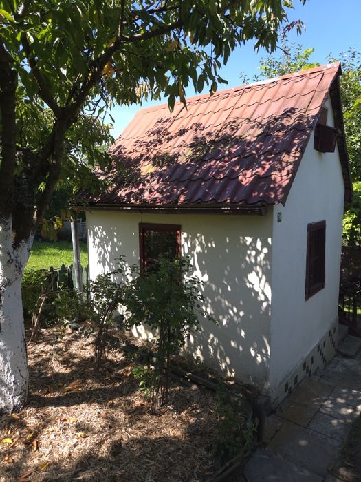 ROD Nad Oranią sprzedam zadbaną działkę – 354m² z murowanym domkiem, altaną i pięknym trawnikiem - Widok 3