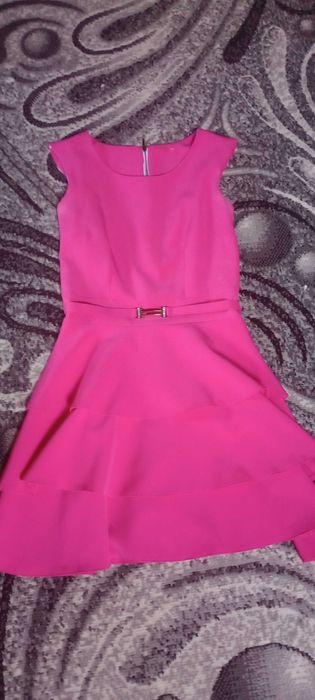 Sukienka różowa 34