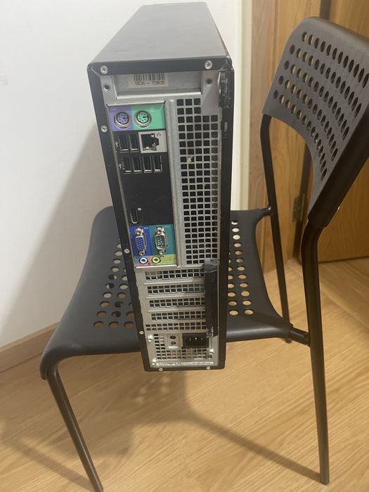 Computador em bom estado.. pouco uso!