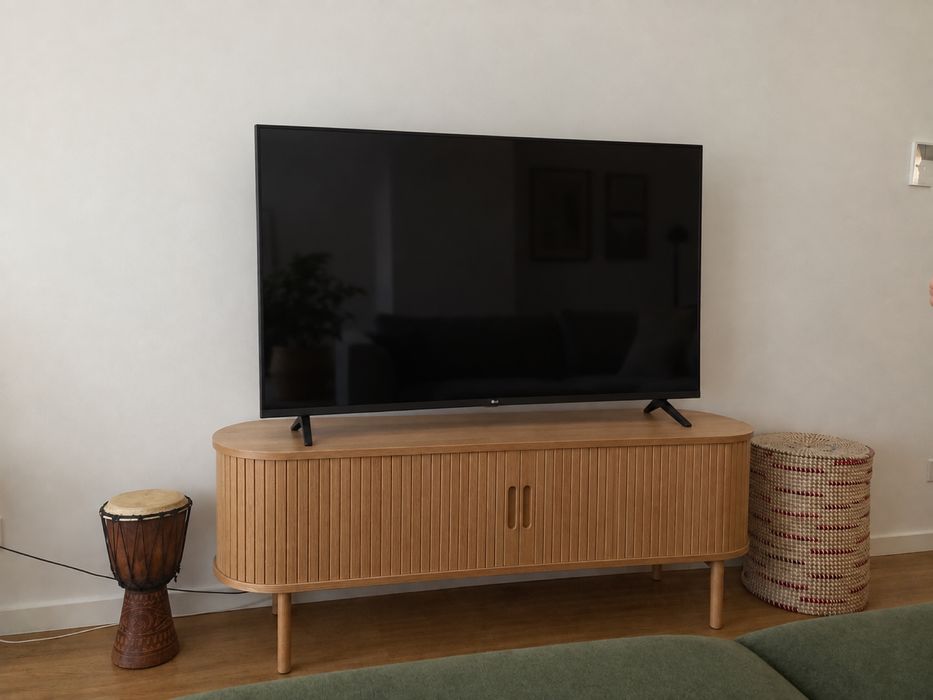 TV LG 55UR74006LB como nova