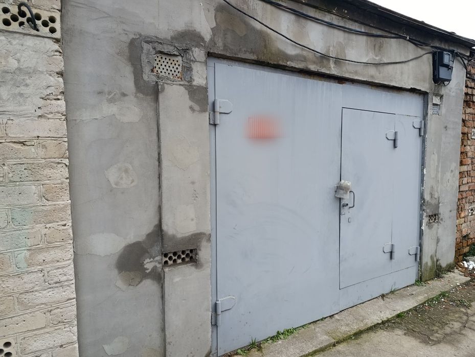 Продам капітальний гараж в ГК «Лада»