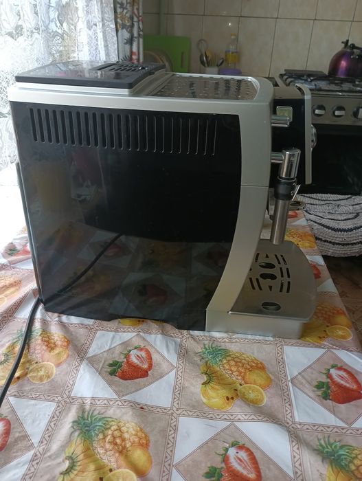 Кофемашина Delonghi ECAM 23.420