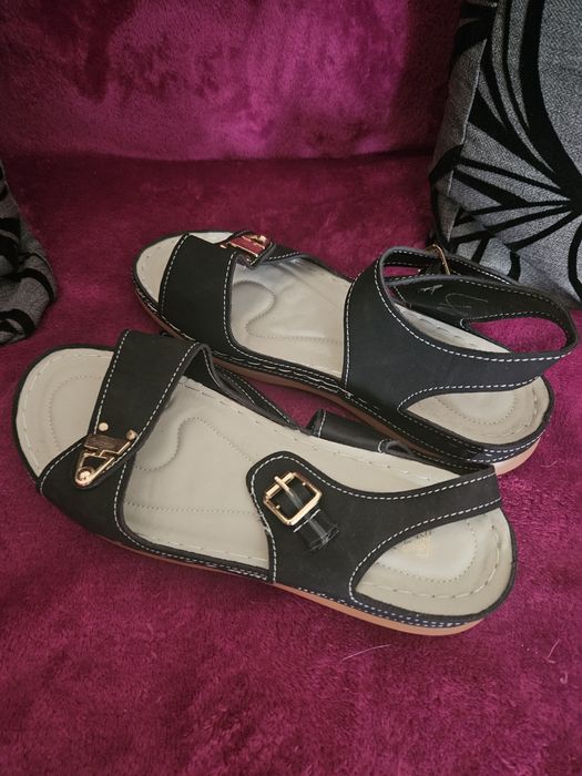 Сандалі 41 розмір